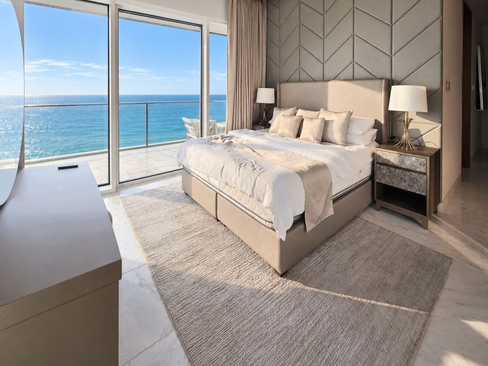 Bedroom with a sea view